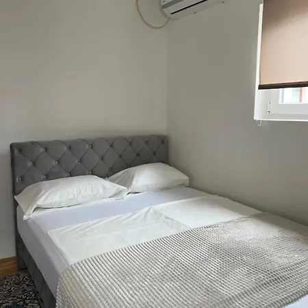 Malin Apartment *