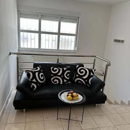 Malin Apartament *