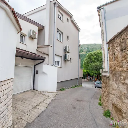 Malin Daire Mostar